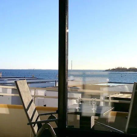 Meerblick-Apartment Meerzeit Südstrand 34m² 2 Pers. 1.OG BK MB WLAN Fehmarn Exterior foto